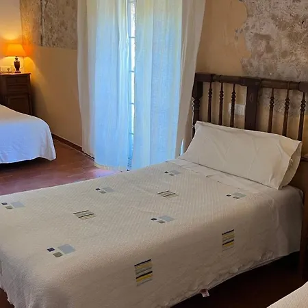 La Bodega Enoturismo Rural منزل ريفي *